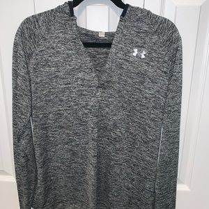 UA lightweight workout top!